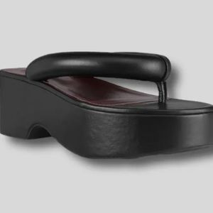 Worn ONLY ONCE Staud platform thong sandals